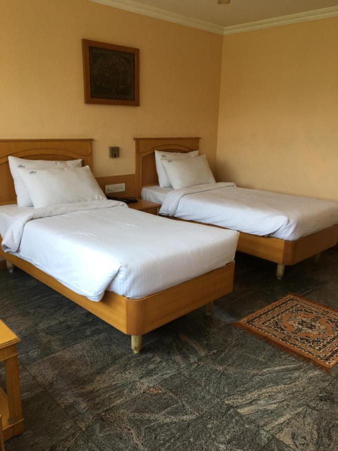 تيروباتي Asr Guesthouse المظهر الخارجي الصورة
